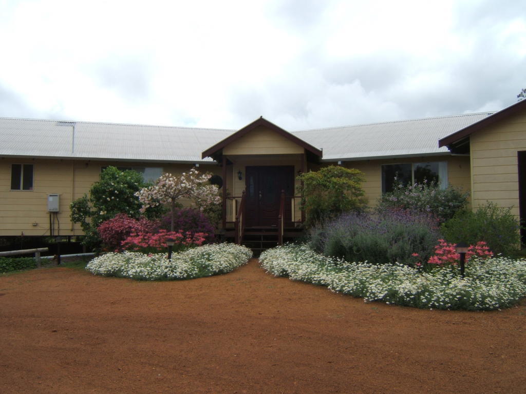 Shambhala Guesthouse Kangaroo Gully Eksteriør billede