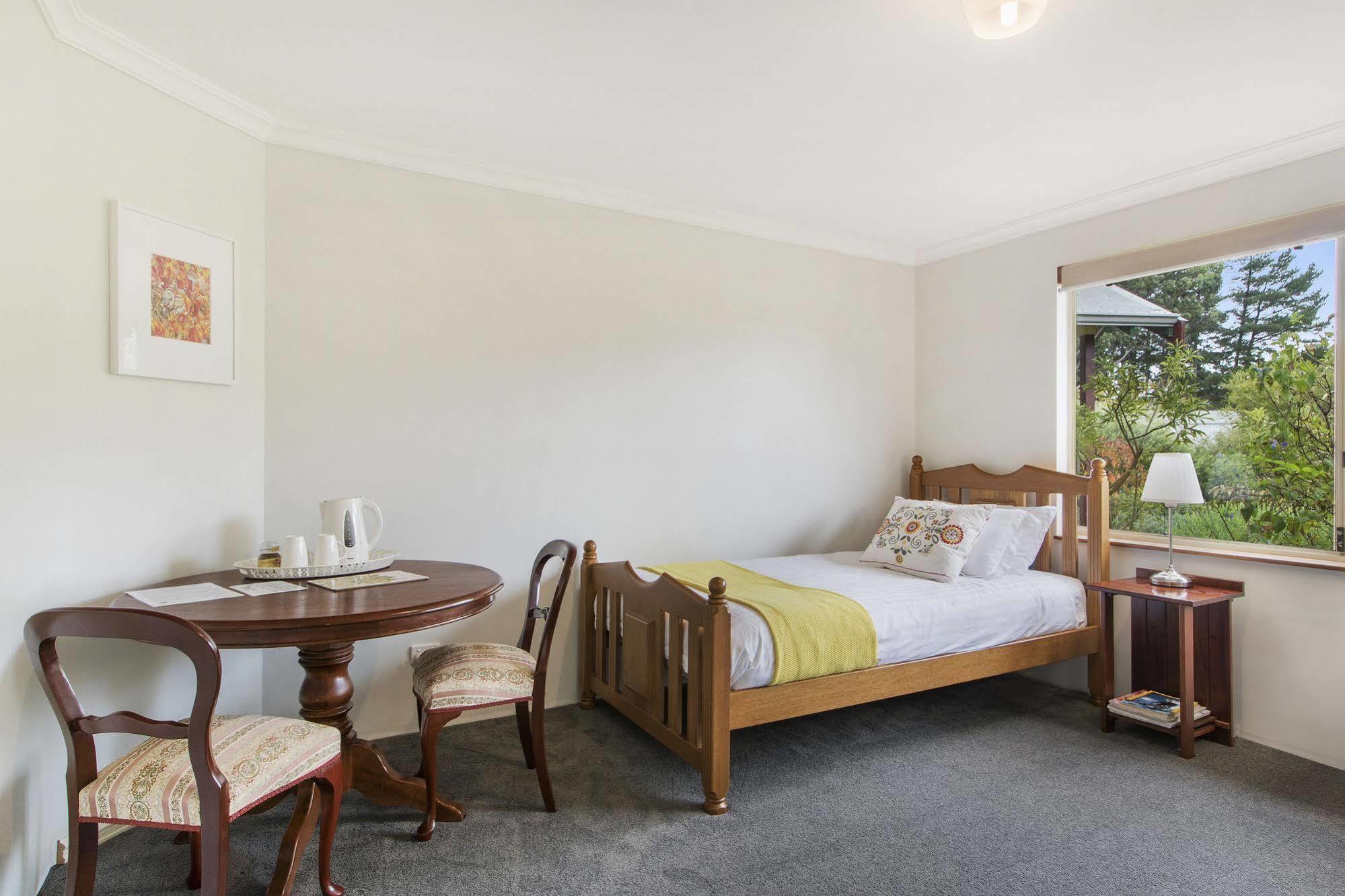 Shambhala Guesthouse Kangaroo Gully Eksteriør billede